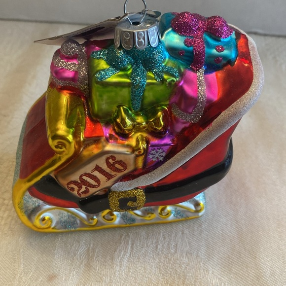 Celebrations by Radko handcrafted sled with presents handcrafted ornament 2016 - Picture 5 of 10